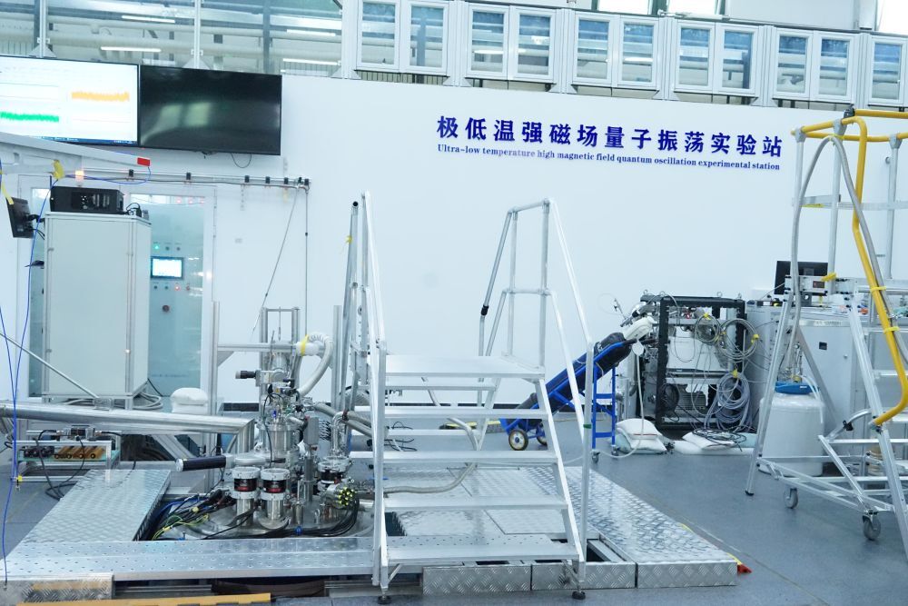 【新华社】活力中国调研行｜雁栖湖畔，大国重器点亮创新之光